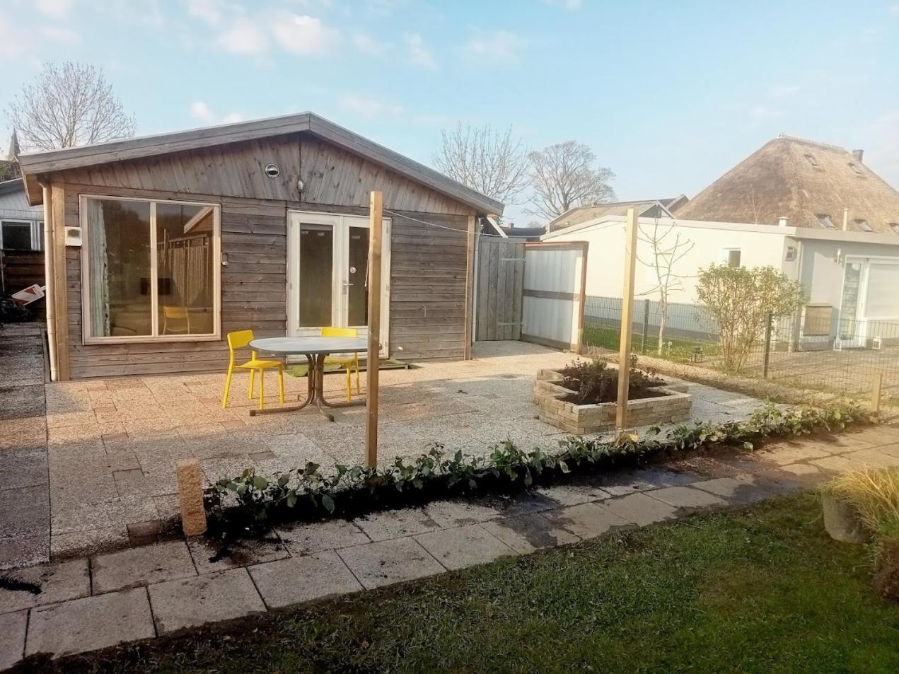Tiny House Nabij De Kust
